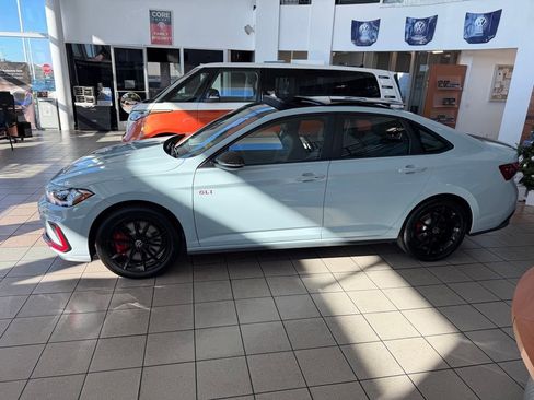 New 2026 Volkswagen Jetta GLI Autobahn image 3