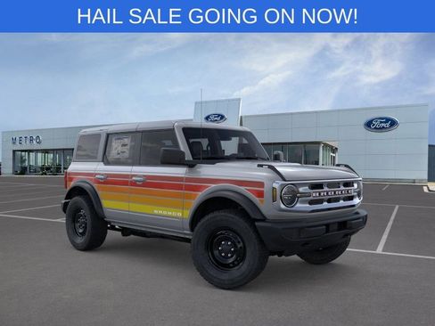 New 2026 Ford Bronco Big Bend w/ Free Wheeling Package AWD/4WD image 8