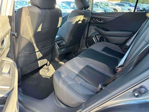 Used 2020 Subaru Outback Premium image 11