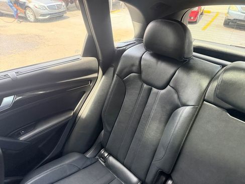 Used 2019 Audi SQ5 Premium Plus w/ Premium Plus Package AWD/4WD image 40