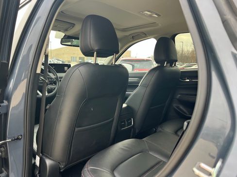 Used 2025 MAZDA CX-5 Carbon Edition image 16