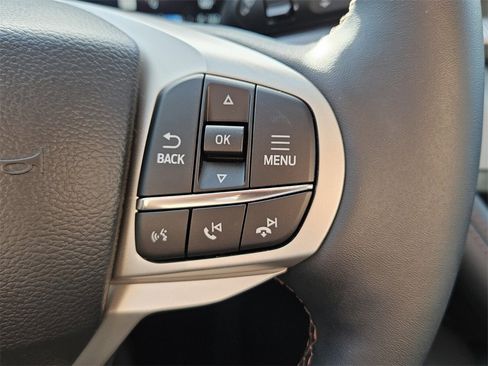 New 2026 Ford Explorer Active image 24