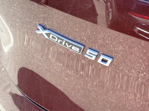Certified 2024 BMW iX xDrive50 w/ Premium Package AWD/4WD image 9