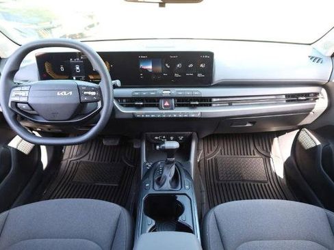 Used 2025 Kia K4 FWD image 22