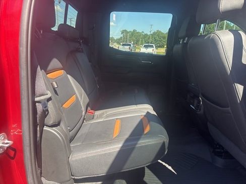 Used 2023 GMC Sierra 1500 AT4 w/ AT4 Preferred Package image 18