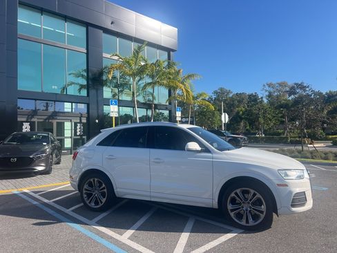 Used 2017 Audi Q3 2.0T Premium Plus w/ Premium Plus Package image 12