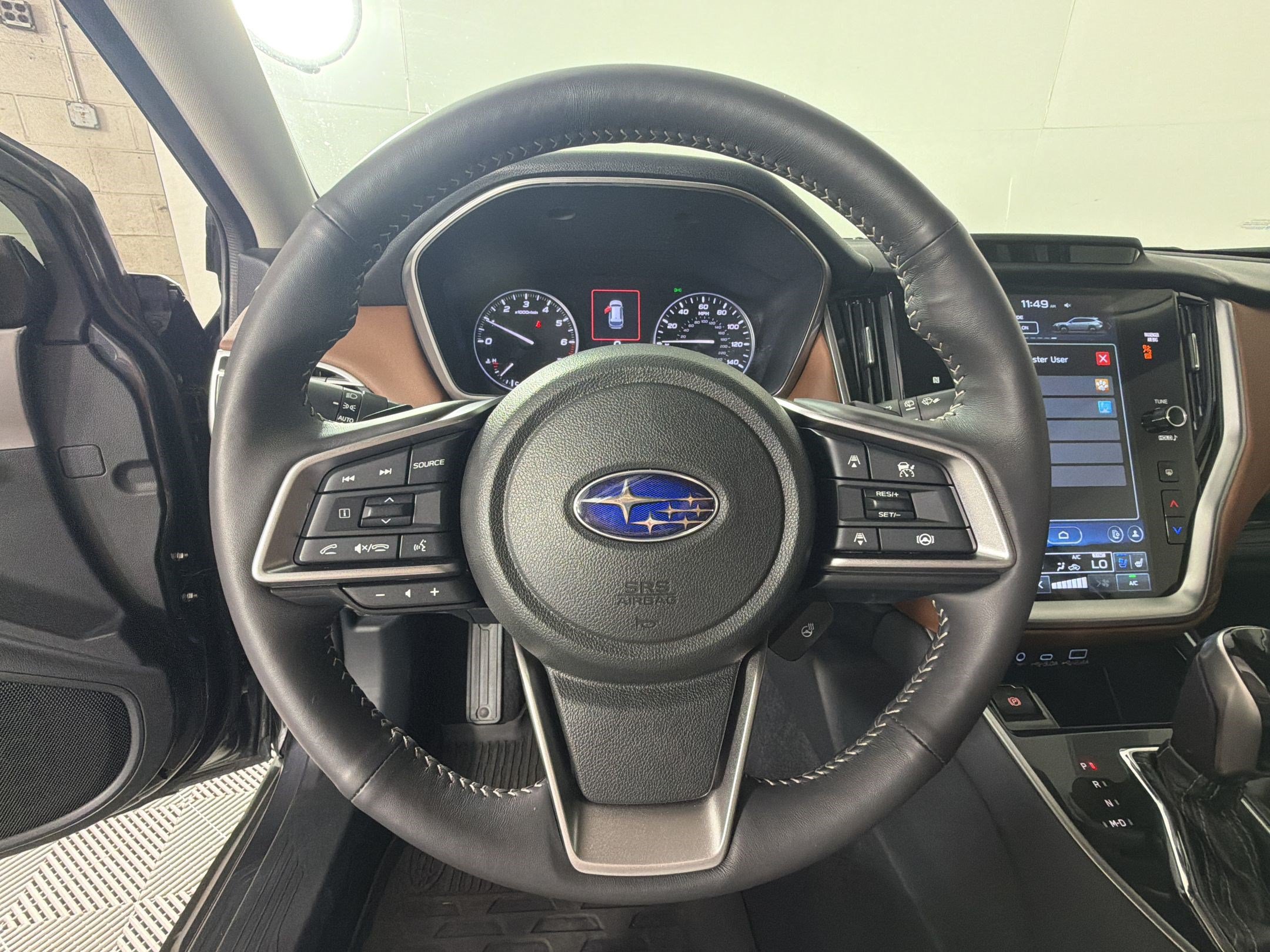 Used 2025 Subaru Outback Touring AWD/4WD image 30