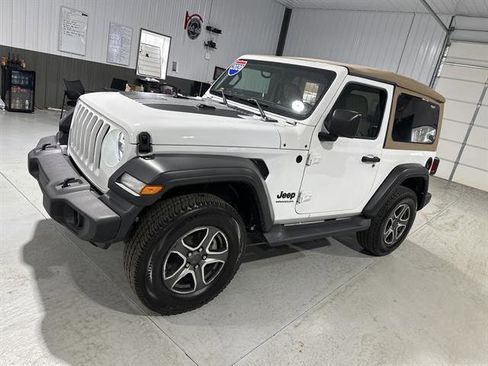 Used 2020 Jeep Wrangler Sport image 3