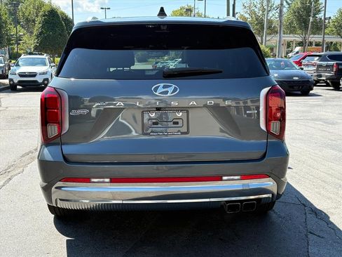 Used 2025 Hyundai Palisade Calligraphy AWD/4WD image 4