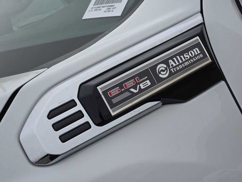 Certified 2025 GMC Sierra 2500 SLE w/ SLE Convenience Package image 10