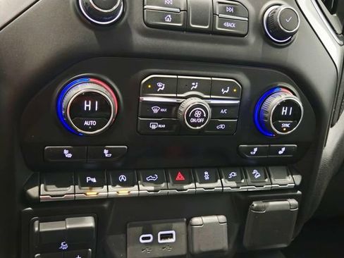 Used 2021 Chevrolet Silverado 1500 LT Trail Boss w/ Convenience Package II image 27