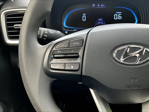 Used 2023 Hyundai Venue SE w/ Cargo Package FWD image 14