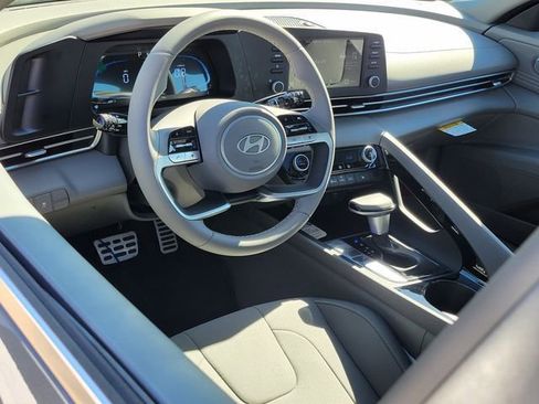 New 2026 Hyundai Elantra SEL Sport Premium image 3