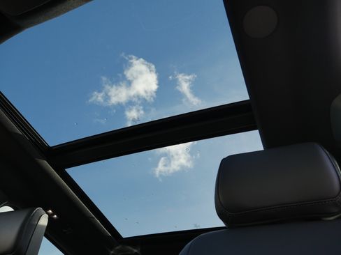 New 2025 Ford F150 Lariat w/ Equipment Group 502A High image 5