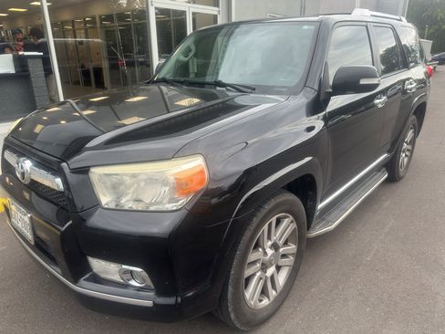 Used 2013 Toyota 4Runner Limited RWD image 3