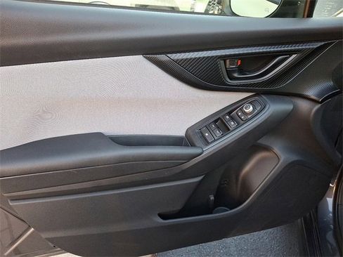 Used 2023 Subaru Crosstrek 2.0i Premium image 12