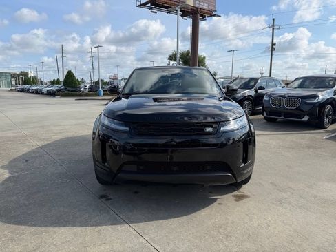 Used 2025 Land Rover Range Rover Evoque S AWD/4WD image 2