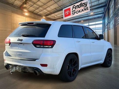 Used 2016 Jeep Grand Cherokee SRT image 4