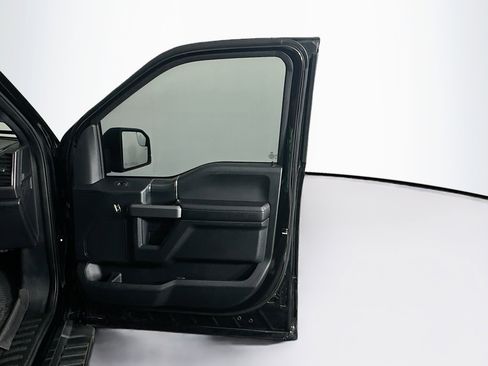 Used 2019 Ford F150 XLT w/ Equipment Group 302A Luxury RWD image 32