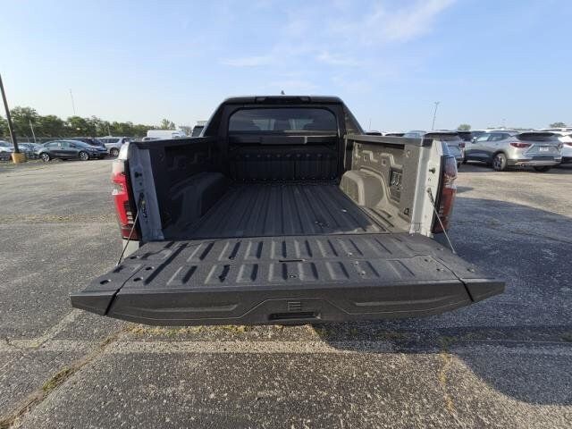 Used 2026 Chevrolet Silverado EV LT w/ Premium Package AWD/4WD image 6
