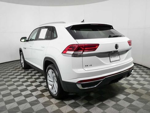 Certified 2023 Volkswagen Atlas Cross Sport SE FWD image 26