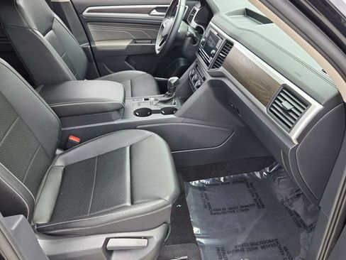Certified 2023 Volkswagen Atlas SE FWD image 21