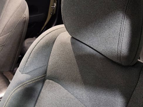 Used 2025 Jeep Gladiator Sport image 32