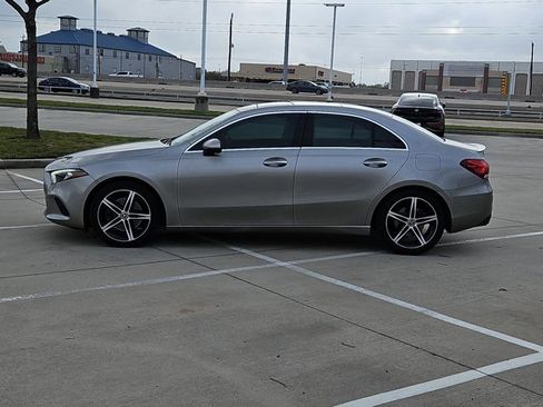 Used 2019 Mercedes-Benz A 220 image 9