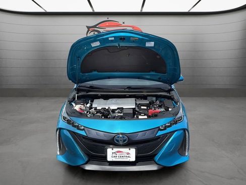 Used 2018 Toyota Prius Prime Plus FWD image 24