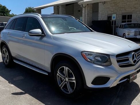 Used 2016 Mercedes-Benz GLC 300 image 2