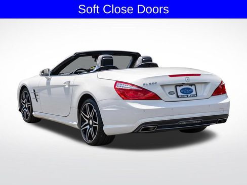 Used 2015 Mercedes-Benz SL 550 image 6