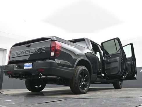 New 2026 Honda Ridgeline Black Edition image 45