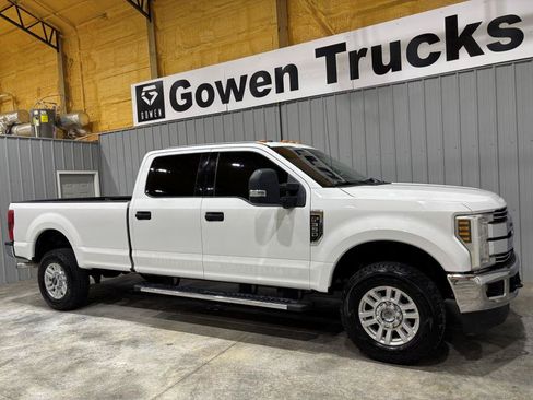 Used 2019 Ford F350 XLT w/ XLT Value Package AWD/4WD image 3