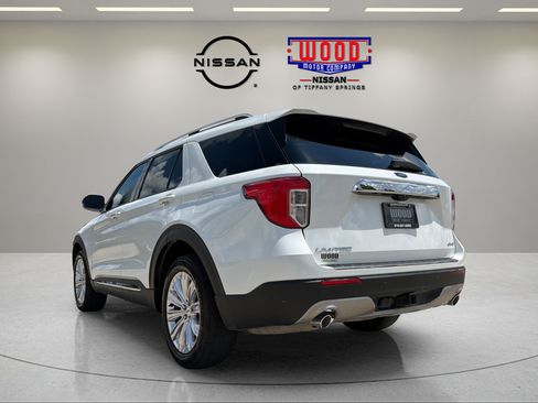 Used 2023 Ford Explorer Limited w/ Equipment Group 301A AWD/4WD image 4