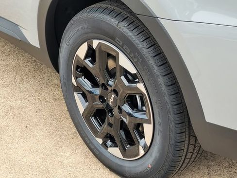 New 2026 Kia Sorento S FWD image 5