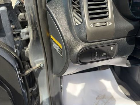 Used 2016 Kia Forte LX image 13