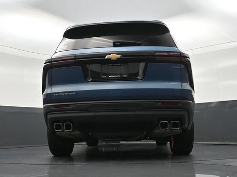 Used 2024 Chevrolet Traverse LS FWD image 28