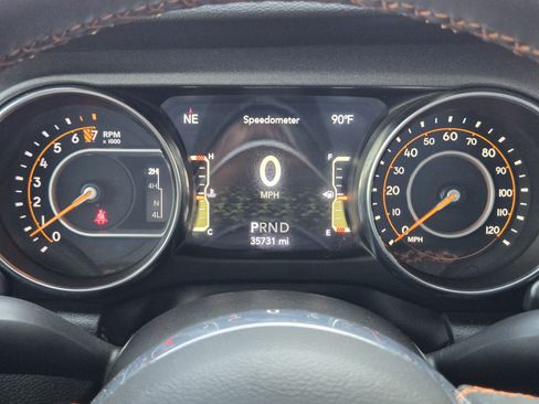 Used 2023 Jeep Gladiator Mojave w/ LED Lighting Group AWD/4WD image 18