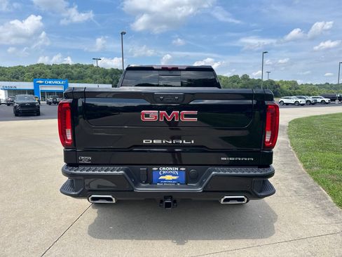 Used 2025 GMC Sierra 1500 Denali AWD/4WD image 7