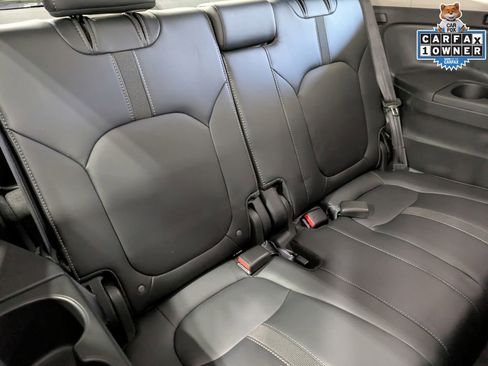 Used 2025 Honda Pilot EX-L image 27