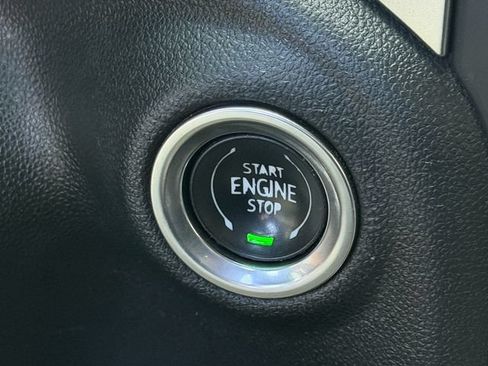 Used 2020 Chevrolet Silverado 1500 RST AWD/4WD image 21