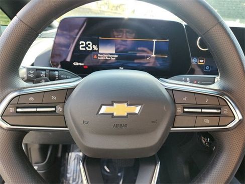 New 2026 Chevrolet Equinox EV LT image 15