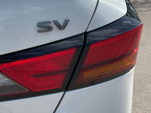 Used 2024 Nissan Altima 2.5 SV image 6