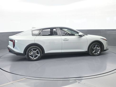 Used 2025 Kia K4 FWD image 7