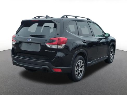 Certified 2023 Subaru Forester Premium AWD/4WD image 6
