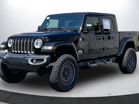 Used 2023 Jeep Gladiator Overland AWD/4WD image 4