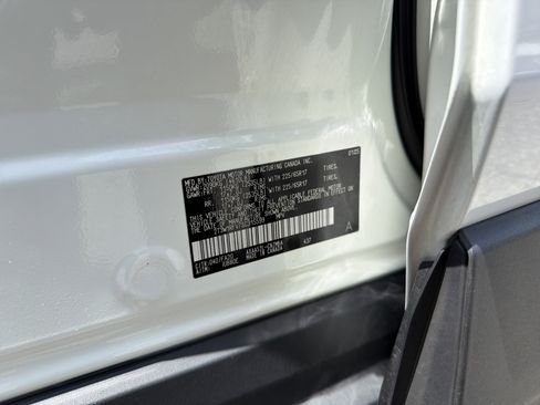 Certified 2025 Toyota RAV4 XLE FWD image 32
