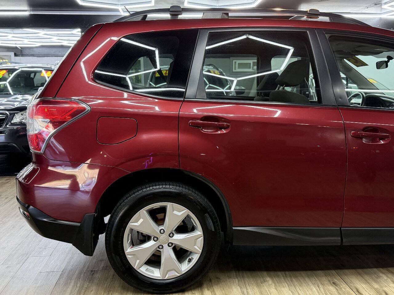 Used 2015 Subaru Forester 2.5i Premium w/ All-Weather Package AWD/4WD image 13
