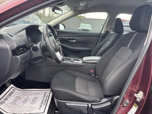 Used 2022 Nissan Sentra SV w/ Trunk Package image 11