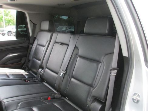 Used 2019 GMC Yukon SLT w/ Open Road Package AWD/4WD image 23